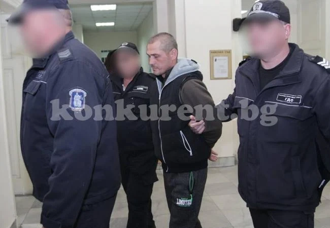 Затвор за мъж, блудствал с 12-годишен