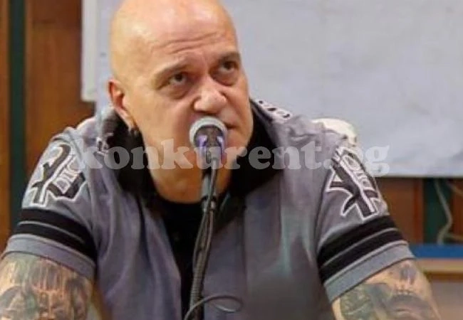 Слави Трифонов до живот с . . .