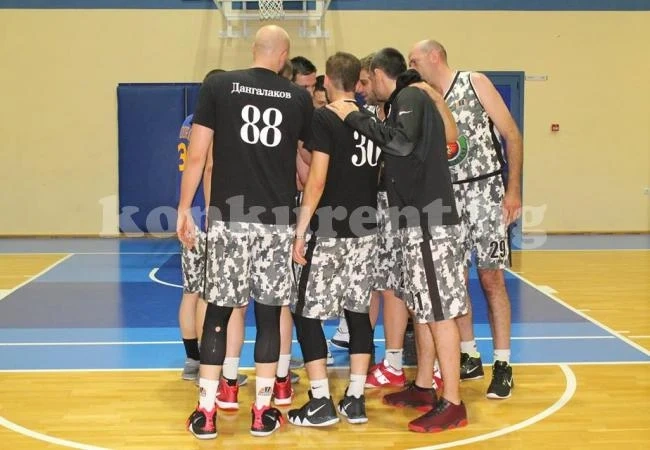 Норт Уест-Онлайн Машини с първо поражение за купата на НАЛБ