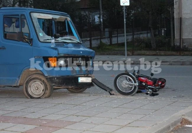 Мъж се претрепа със „Симсон“-ка