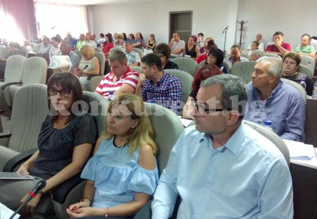 Рекордно малко точки на сесията във Враца