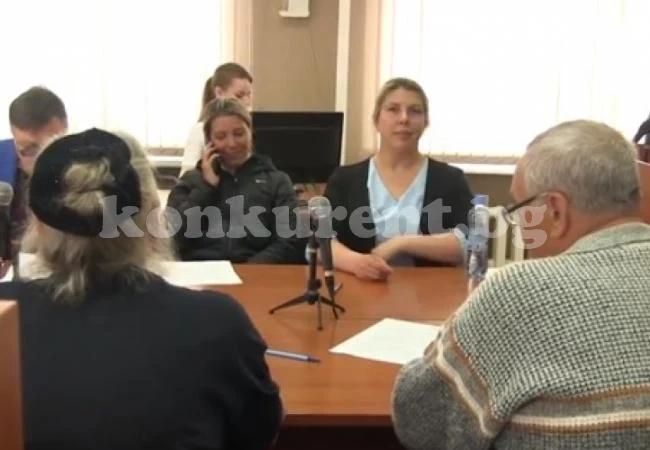 Преди 35 г. безхаберни лекари разделят близначки, историята им ще ви смае /ВИДЕО/