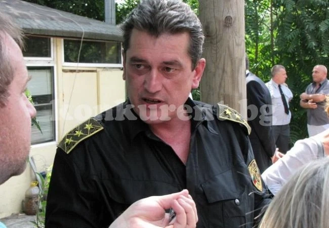 Шефът на пожарната: След разлива на Малък Искър чакаме бурни пориви на вятъра