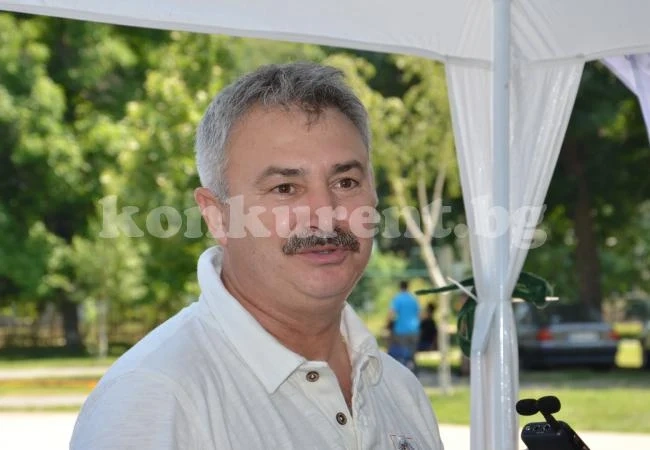 Златко Живков привиква в луксозен хотел водещите треньори, волейболистите се паднаха с чехи в турнира на ЦЕВ
