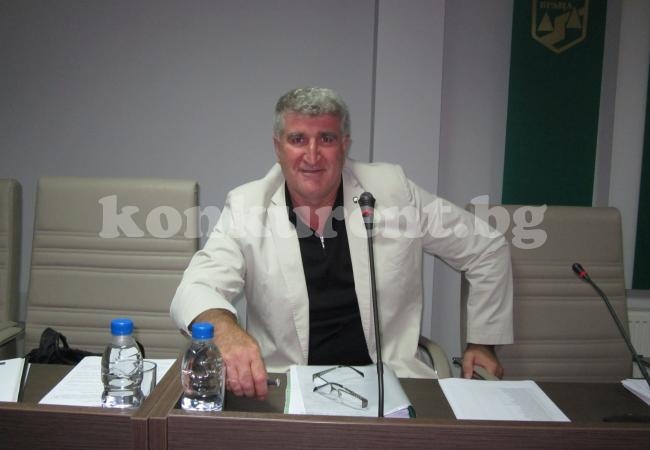 Замесиха Румен Антов в интрига за областен