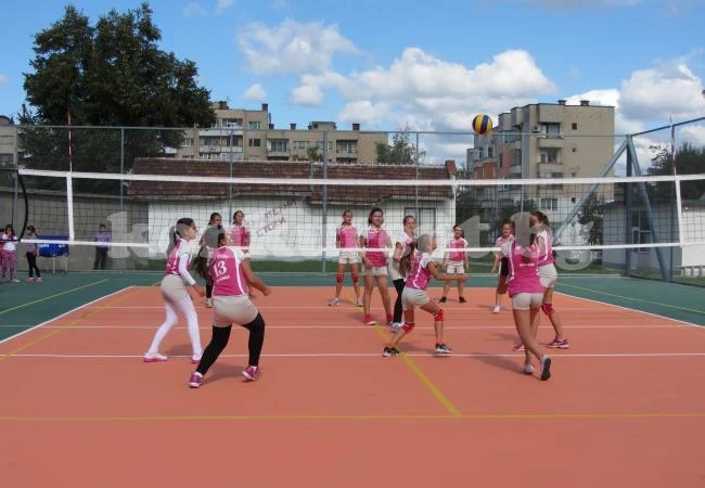 Мултифункционално спортно игрище ще правят в Берковица