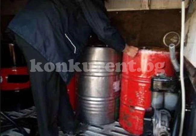 Задигнаха гориво от военно поделение