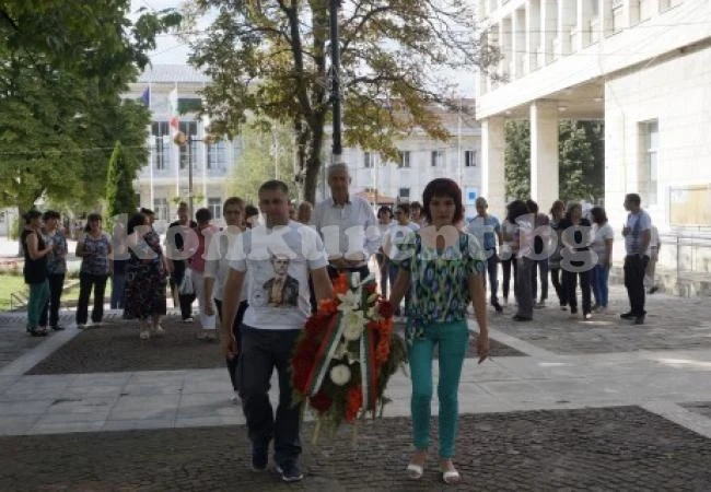 Шествие за Апостола в Мездра