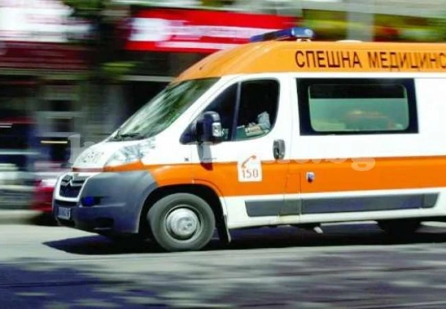 Пребиха и намушкаха мъж от Липница