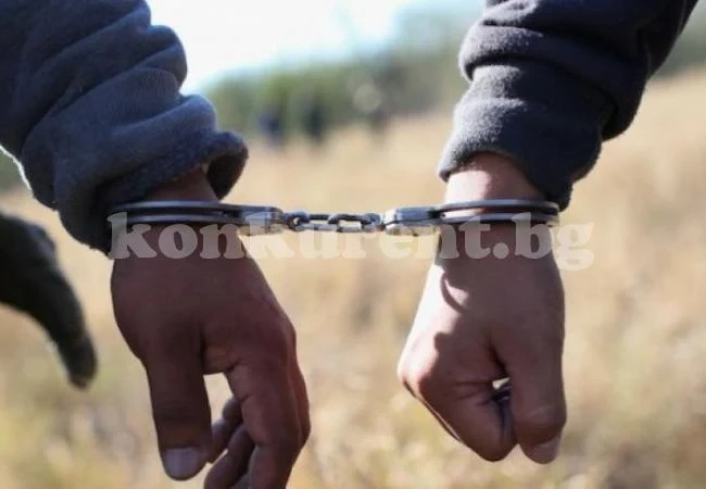 Арестуваха трима нашенци при опит да преведат нелегално група иракчани край Искърското дефиле