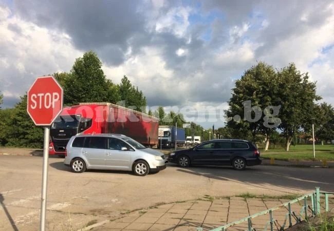 В Криводол пропищяха от ТИР-овете СНИМКИ