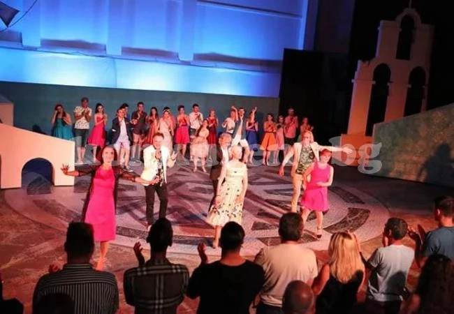 Вкараха „Mamma mia!“ в спортната зала в Белоградчик, достъпът на туристи до пещера „Магурата“ е ограничен