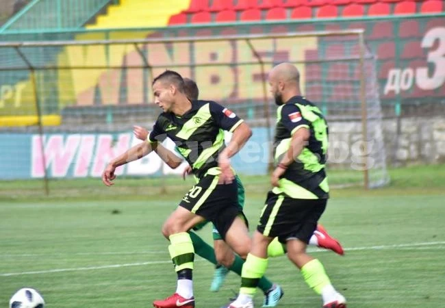 Първа Атомна срази Пъстрина 2012 с 4:1 в Хайредин