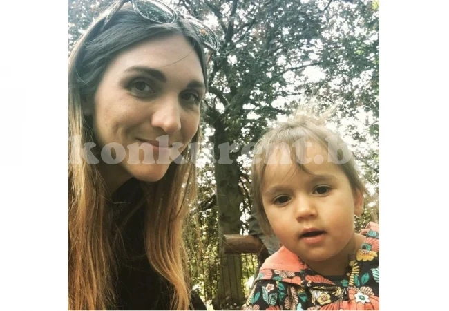 Жена продължава да кърми 2-годишната си дъщеря на обществени места и не й пука от хейтърите