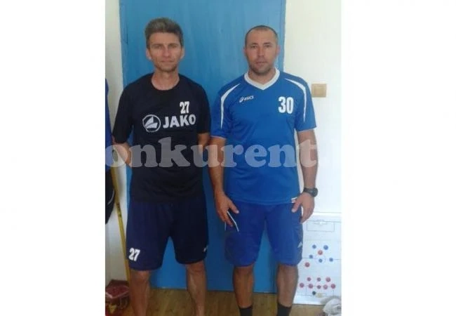 Тандемът Владимиров-Вош се събра в U17