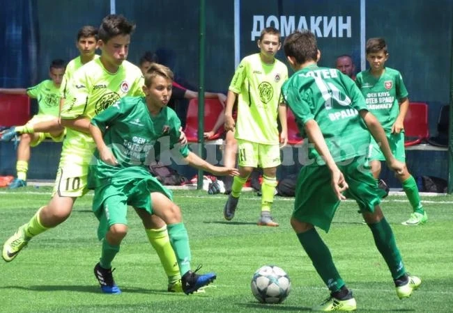 И U15 удари Локо в София с яки тупалки на Малкия Джони и Мишката