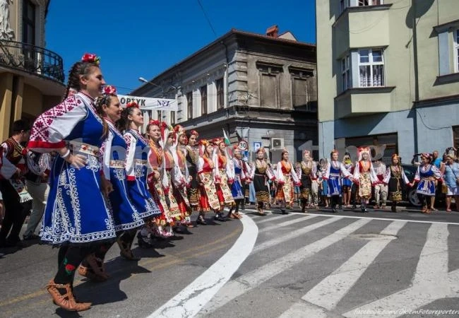 Ансамбъл „Мездра“ заслужи награда СНИМКИ