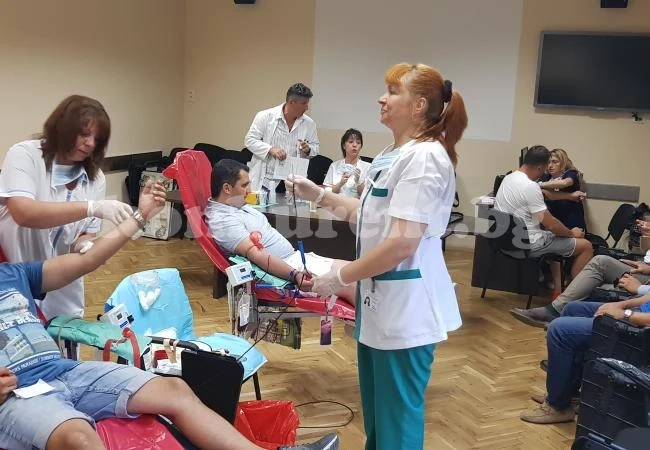 45 души дариха кръв за лекарката, паднала от 7-я етаж