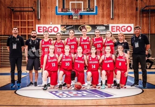 Йоана и Симона играха за първия успех на европейското, националките U18 останаха извън Топ 15