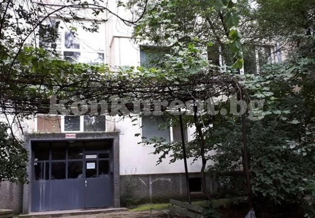 Шеф в кооперацията на слепите давал на сираци по 15 лева за секс