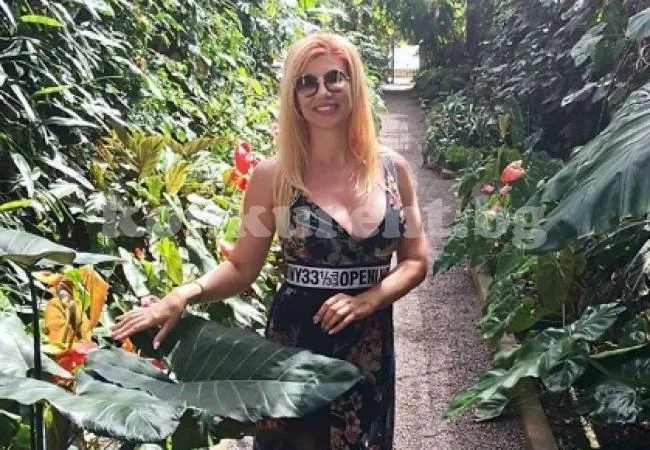 Нелина наблъска още силикон и си подали 7 дни на Канарските острови /СНИМКИ/