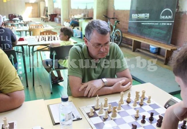 Бочев и Игнатов стартираха ударно в Тетевен