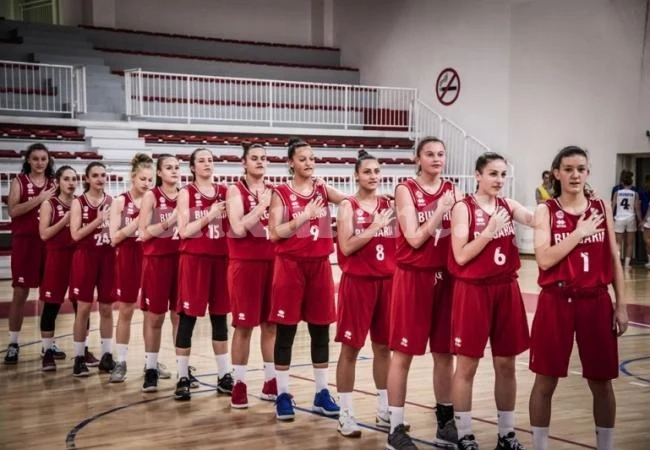 Три монтанчанки търсят първи успех с U16 на европейското