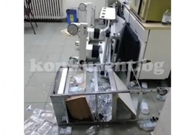 Наркоман изпотрошил спешното, охраната спяла (Видео)