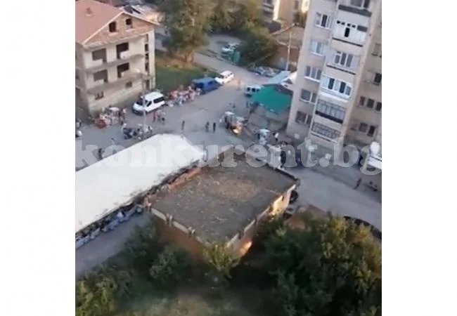 Ромска сватба държа буден 3 нощи цял квартал в Лом (Видео)