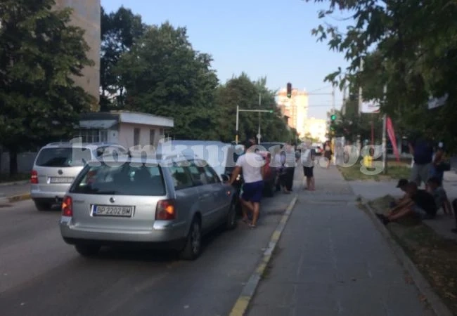 Верижна катастрофа затапи трафика във Враца СНИМКИ