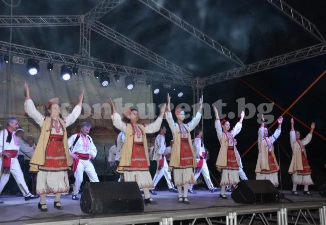 СНИМКИ Рекорден брой посетители за началото на Видински панаир 2018