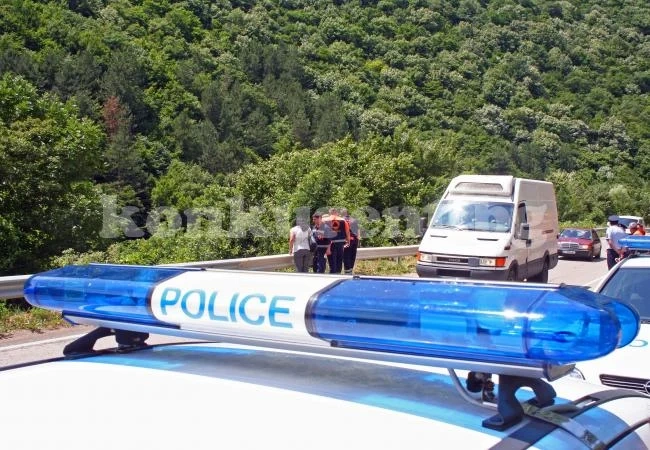 ОБНОВЕНА Зловеща катастрофа с много ранени в Искърското дефиле