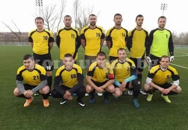 Брусен загря за дебюта с класика срещу Рогозен