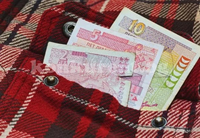 Евростат: Потребителски стоки и услуги са най-евтини в България