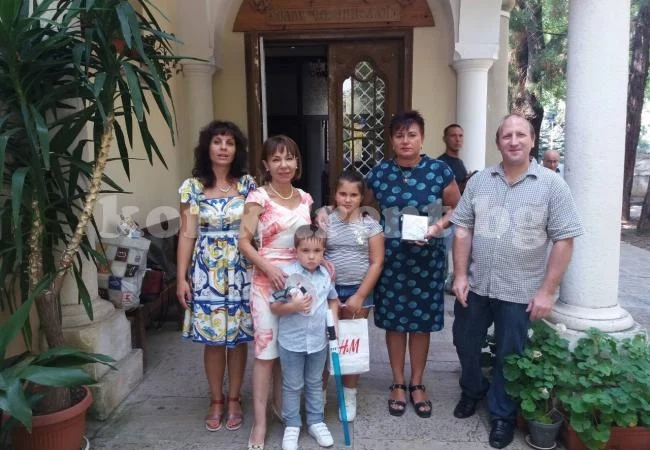 Кръщене събра на купон служителите на \