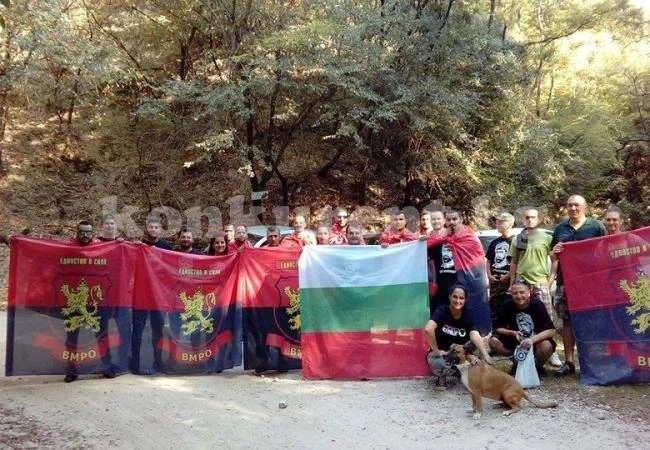 Активисти на ВМРО от Враца, Роман и Монтана почетоха паметта на Тодор Александров