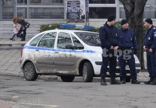 Пак засякоха неправоспособни да юркат нередовни мотопеди
