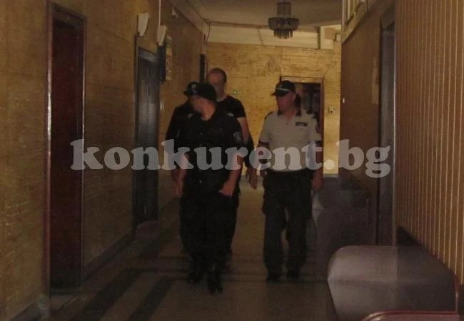 Убиец пробва да шиканира дело