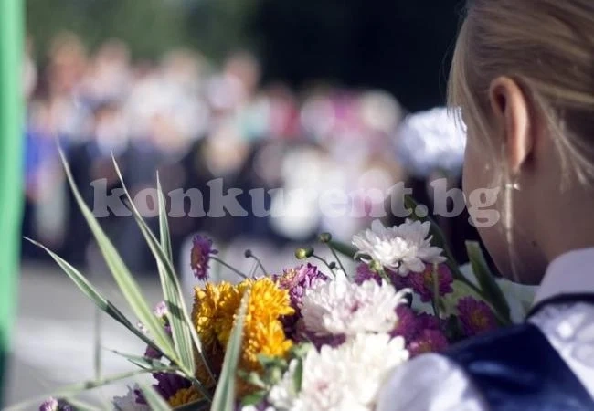 Над 100 първолака готови за първия звънец в Мездренско