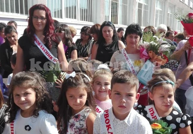 18 първолаци прекрачиха прага на училището на Стилиян Петров