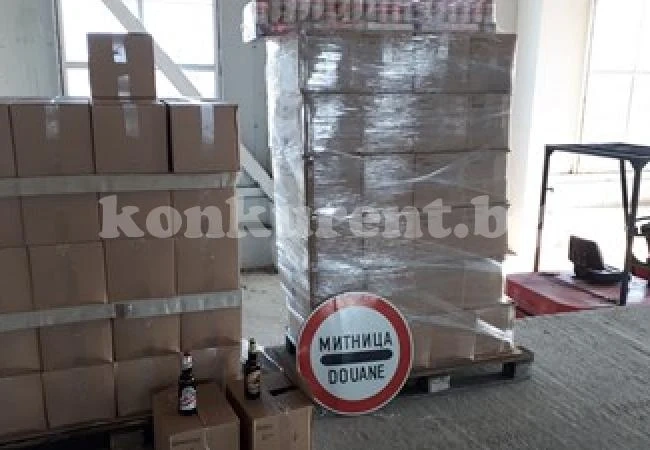 Откриха повече от 2000 бутилки чешка бира с невалидни документи на Дунав мост 2