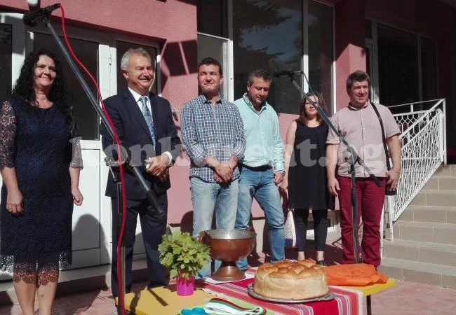 С 1,3 млн. лв. ремонтираха забавачка в Монтана