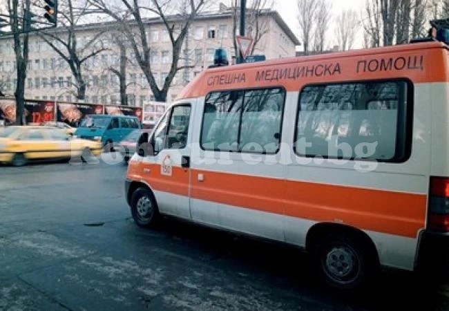 Десетокласник в болница след училищен бой