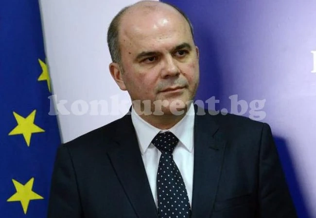 Обсъждат пълно премахване на тавана на пенсиите
