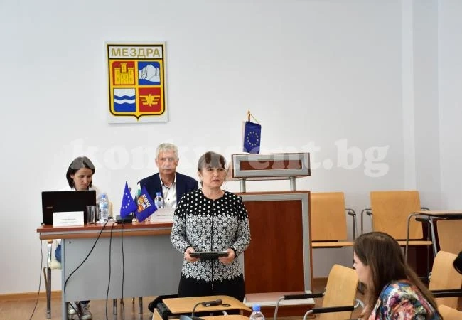 Община Мездра обнови сградите на пет учебни заведения