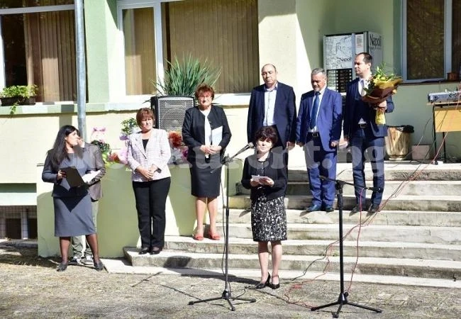 Откриха новата академична година във филиала на Великотърновския университет във Враца