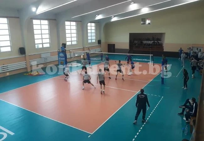 Волейболистите на Монтана загряха за гърци с успех над Пирин