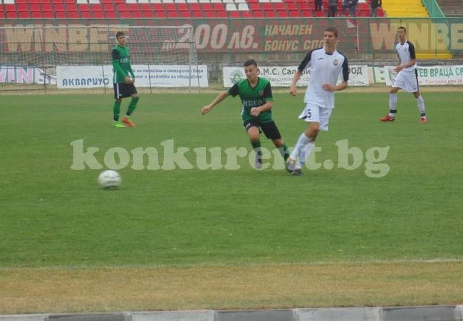 U17 загуби в равностоен сблъсък от “белите”