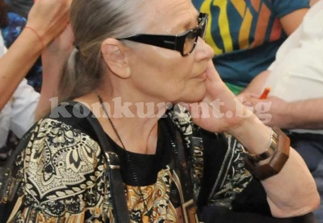 Цицорести миски и силиконки се учат от Цветана Манева