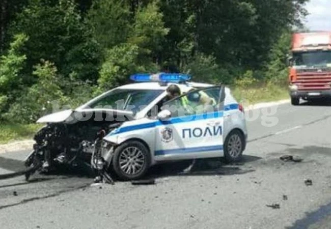 Полицай уби жена и рани четирима